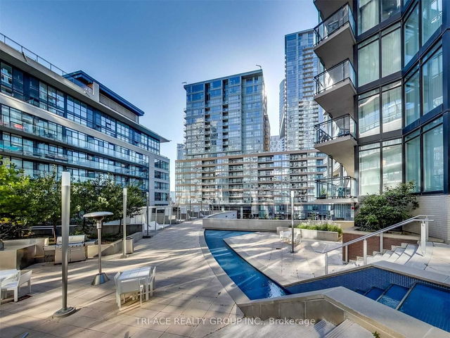 732 - 8 Telegram Mews