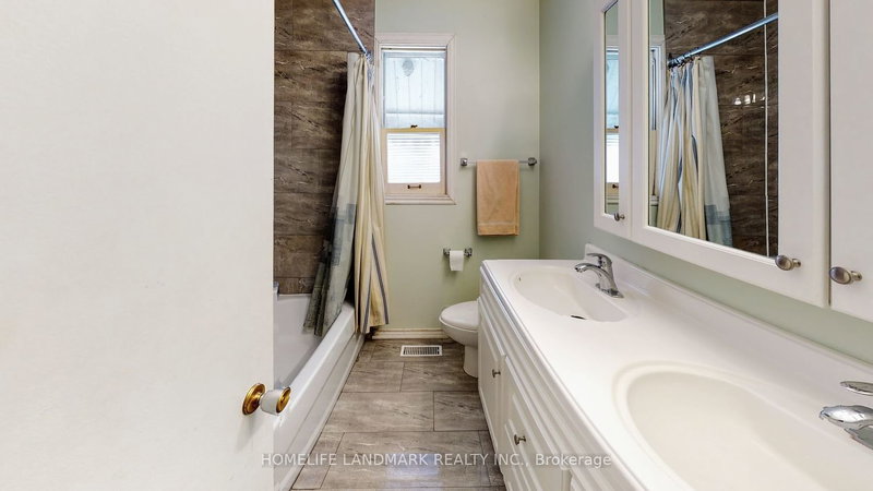 81 Maxome Ave, Toronto, M2M 3K2 | Image 3