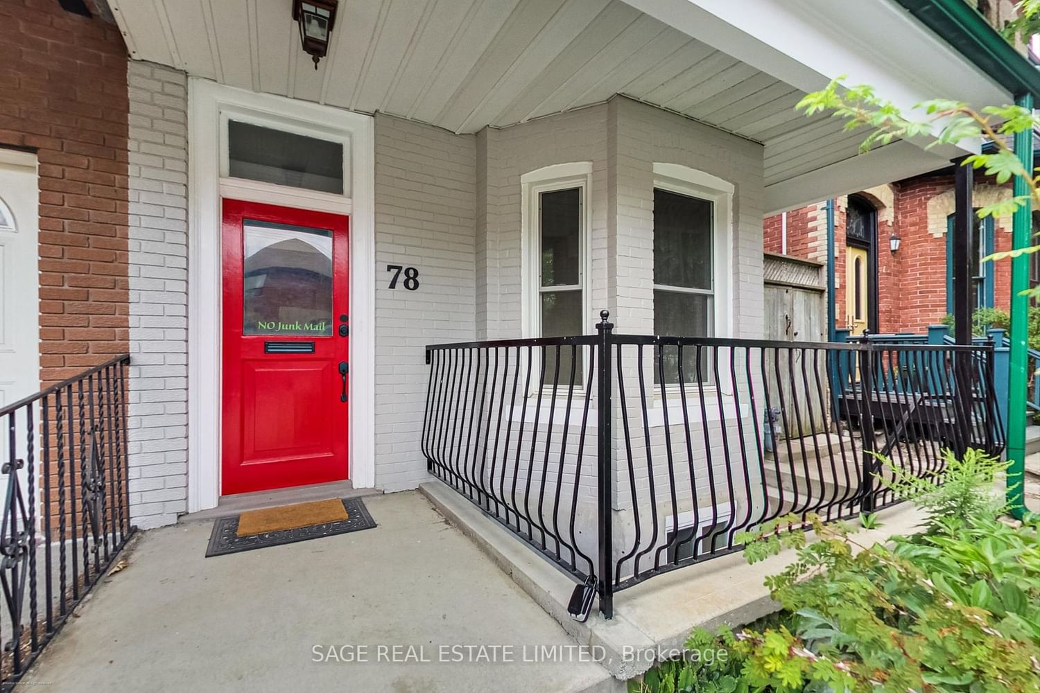 Semi-Detached House leased at Lower-78 Bellevue Avenue, Toronto, Kensington-Chinatown, M5T 2N7 - MLS: C6755056