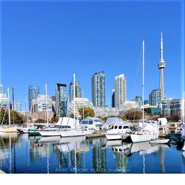 808W - 500 Queens Quay