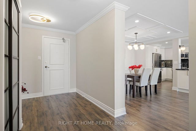 1605 - 1555 Finch Avenue