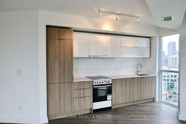1103 - 159 Wellesley Street