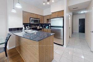 3701 - 18 Yonge Street