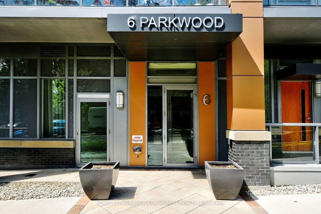 206 - 6 PARKWOOD Avenue