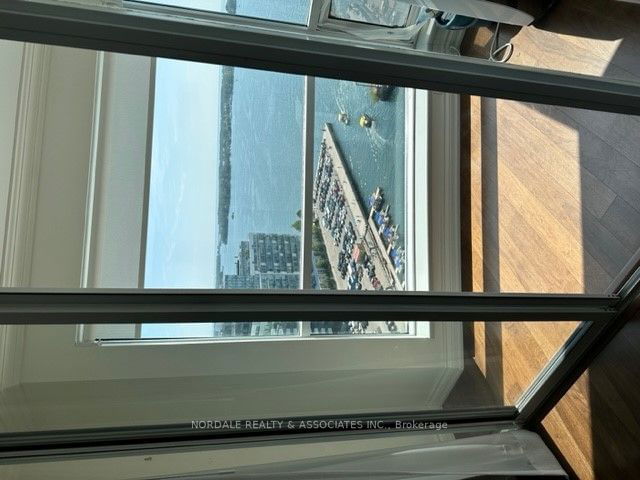 2106 - 10 Queens Quay
