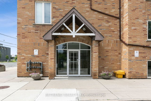 202 - 1000 Sheppard Avenue