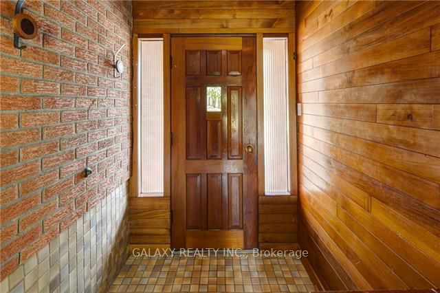 203 Harlandale Avenue