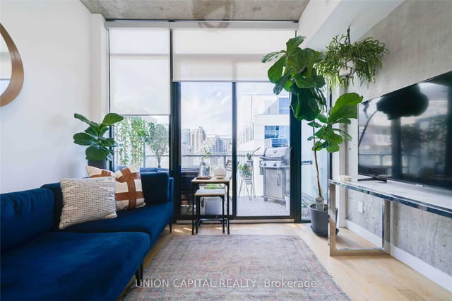 807 - 25 Stafford Street