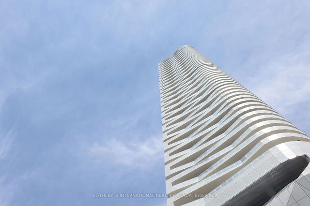 5314 - 197 Yonge Street
