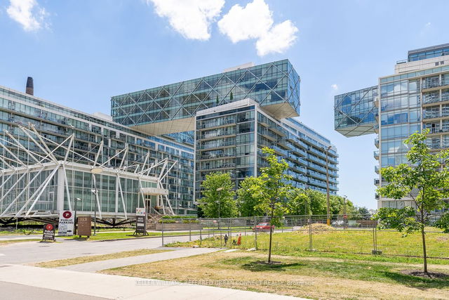 1401 - 39 Queens Quay