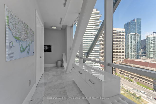 1401 - 39 Queens Quay