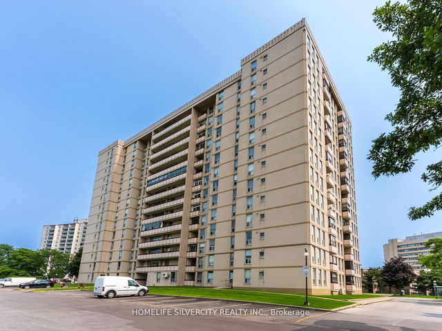708 - 130 Neptune Drive