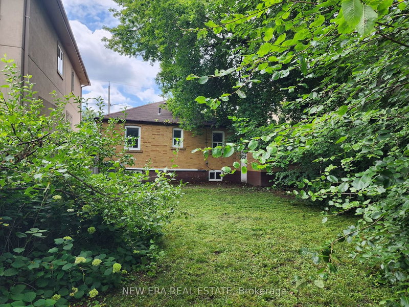 194 Florence Ave, Toronto, M2N 1G4 | Image 3