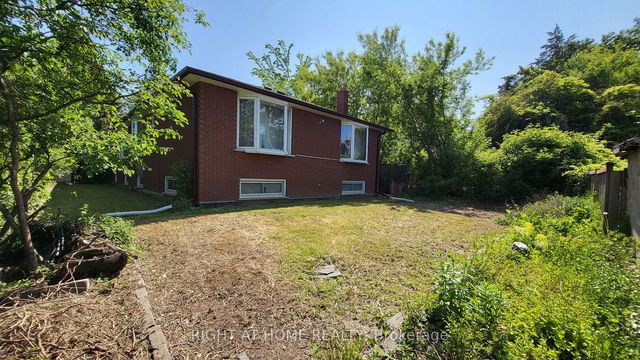 92 Harlandale Avenue