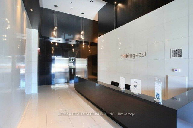 201 - 318 King Street