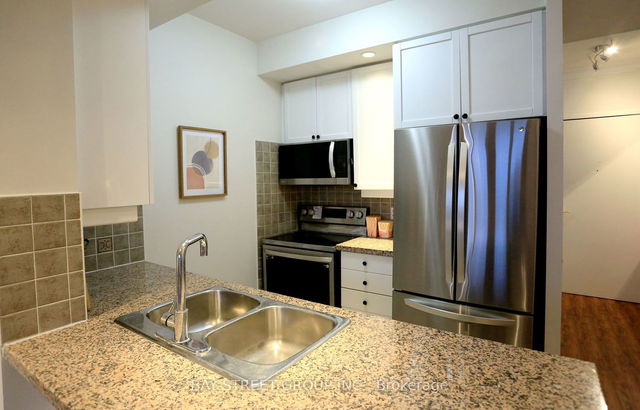 1503 - 10 Northtown Way N/A