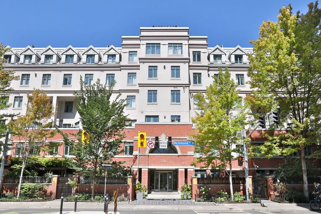 Ph22 - 500 Richmond Street