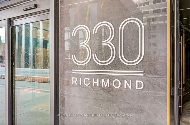 2105 - 330 Richmond Street