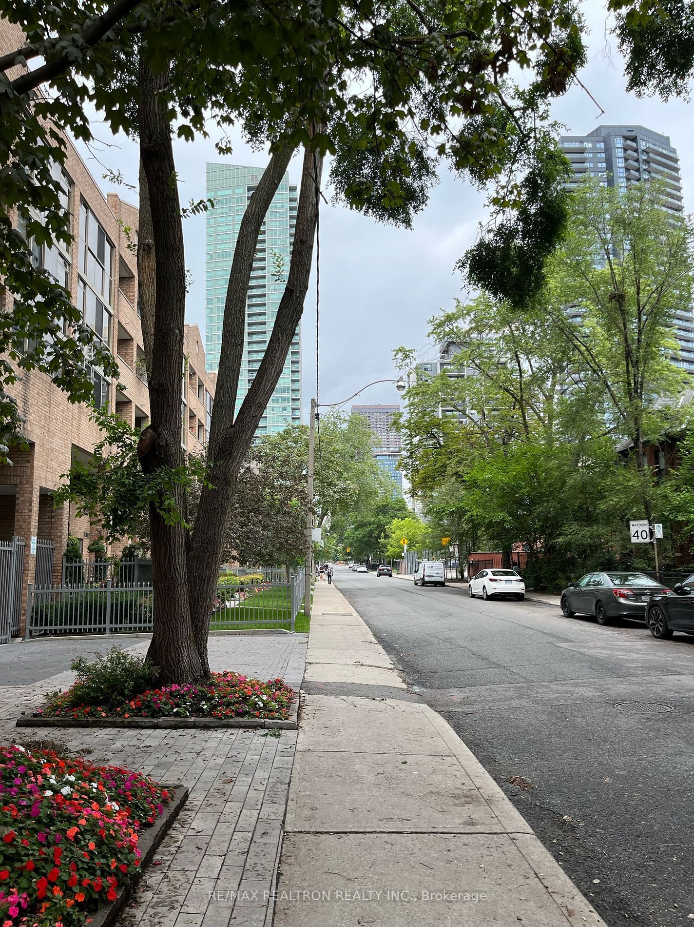 Condo leased at 407-60 Homewood Avenue, Toronto, Cabbagetown-South St. James Town, M4Y 2X4 - MLS: C6775772