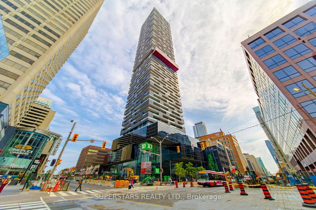 507 - 8 Eglinton Avenue