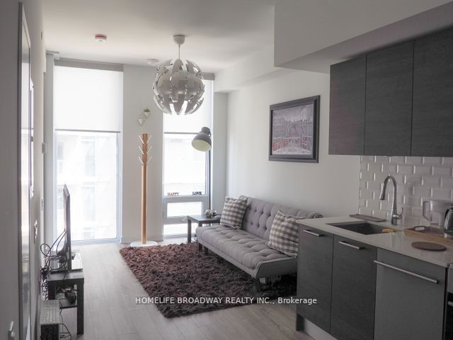 1205 - 28 Wellesley Street