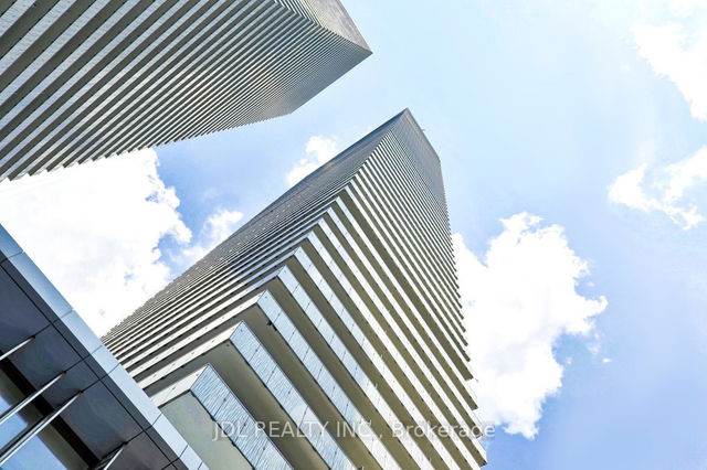 1601 - 50 charles Street