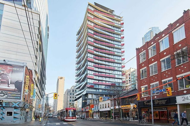 905 - 215 Queen Street
