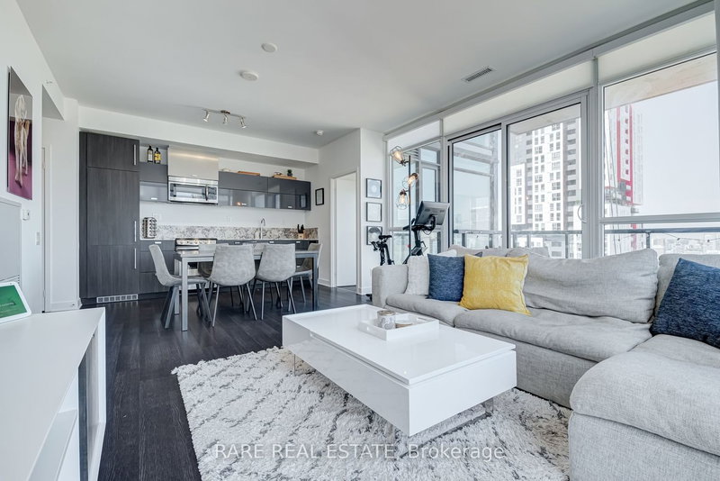 2705 - 290 Adelaide St W, Toronto, M5V 1P6 | Image 2