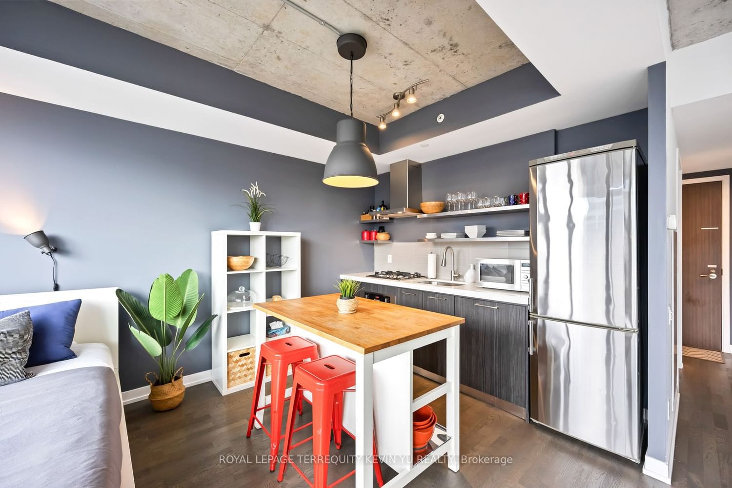 Listing Image 15