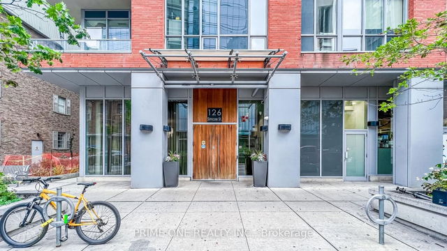2207 - 126 Simcoe Street