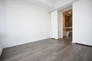 5702 - 197 Yonge St, Toronto, M5B 1M4 | Image 2