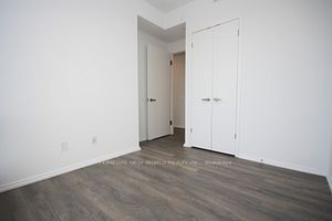 5702 - 197 Yonge St, Toronto, M5B 1M4 | Image 3