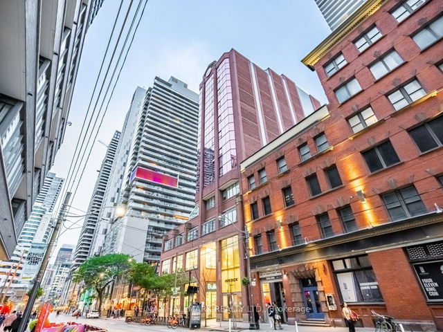 605 - 393 King Street