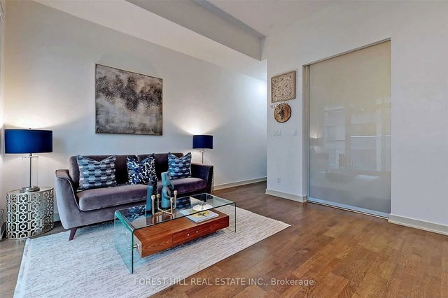 705 - 126 Simcoe Street