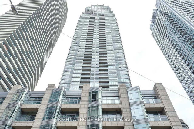 1802 - 2191 Yonge Street