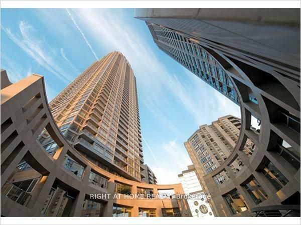 1802 - 2191 Yonge Street