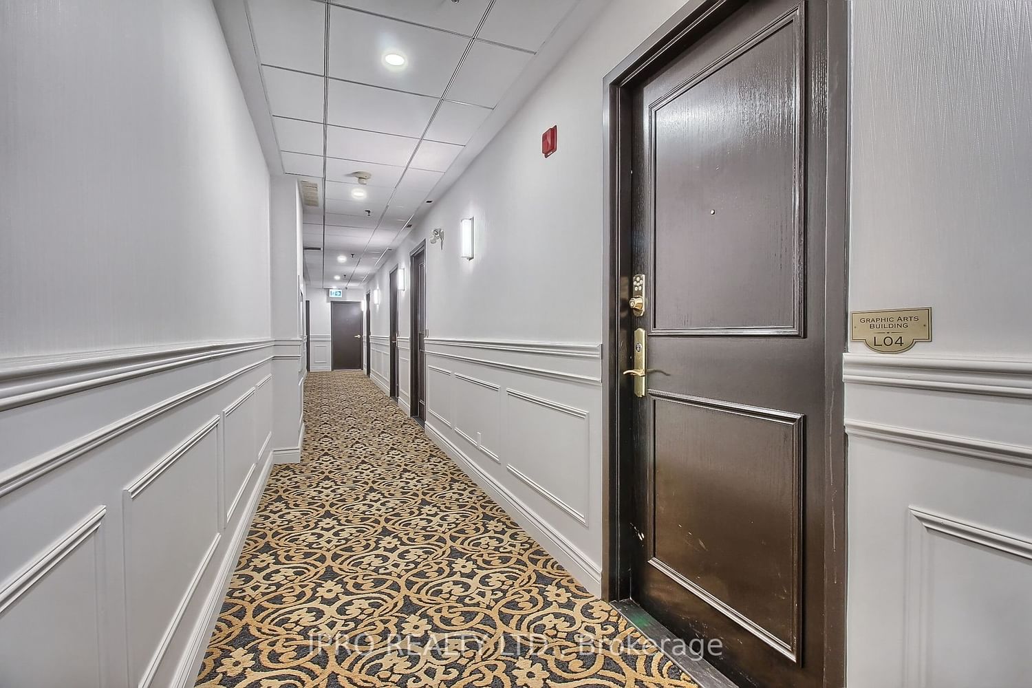 Listing Image 6