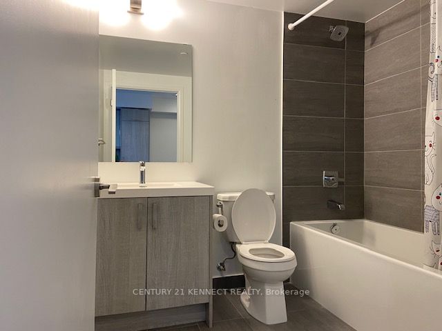 611 - 77 Mutual St, Toronto, M5B 6B9 | Image 3