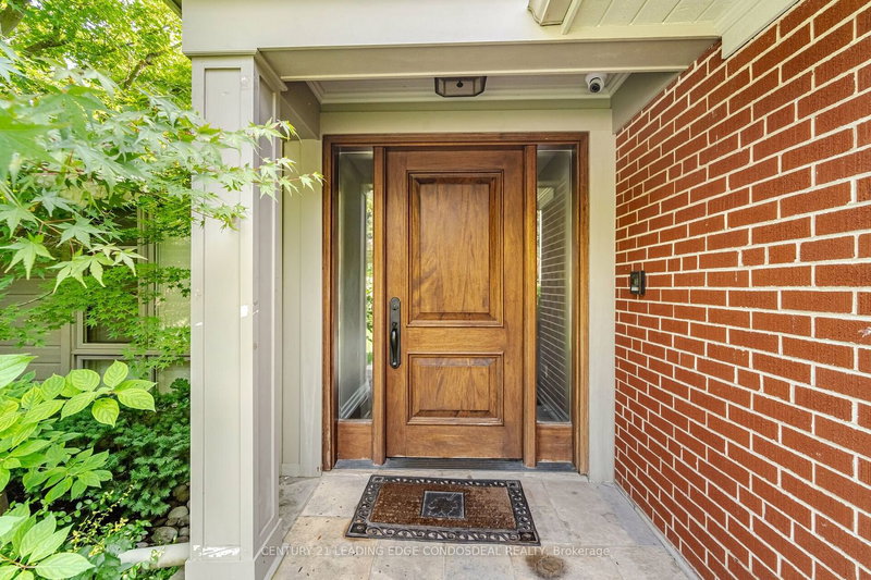 96 Laurentide Dr, Toronto, M3A 3E5 | Image 2