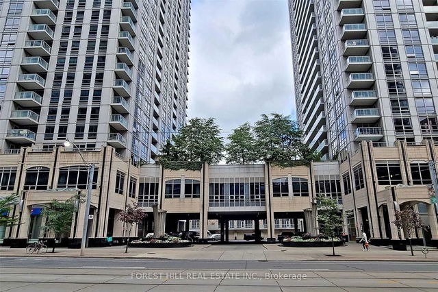 3611 - 763 Bay Street