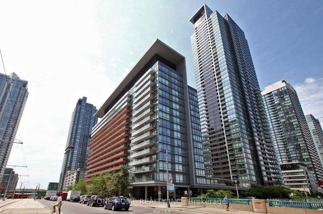 1227 - 4K Spadina Avenue