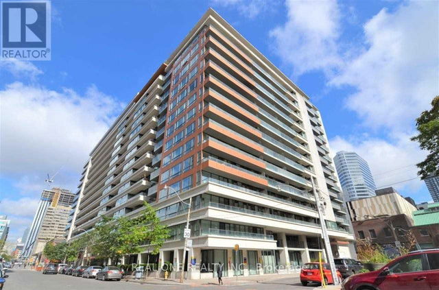 738 - 111 Elizabeth Street