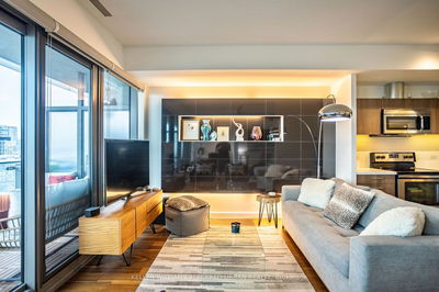 Unit 2201 — 70 Distillery Lane, Toronto - Waterfront Communities C8 image-0-3