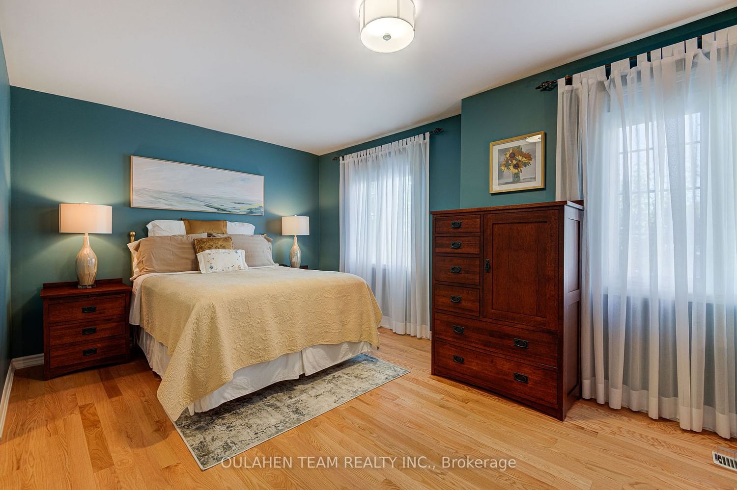 Listing Image 12