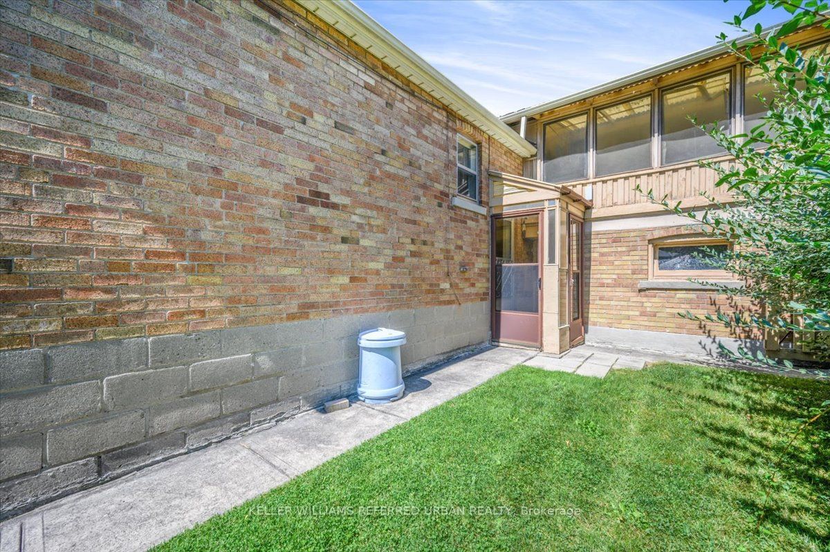 Listing Image 30