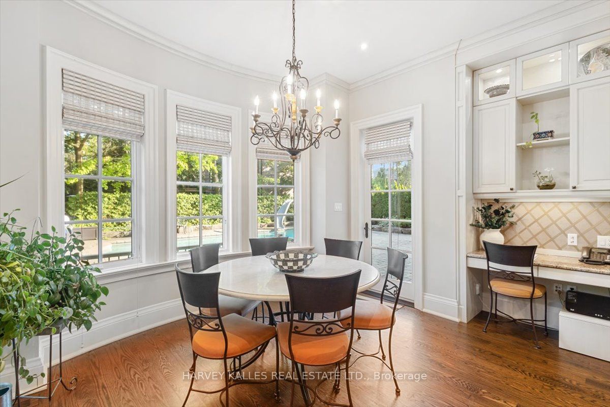 Listing Image 10