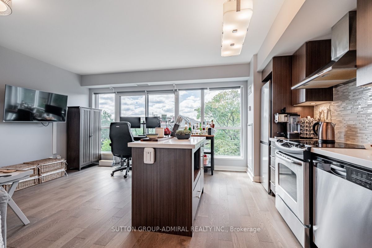 Listing Image 5