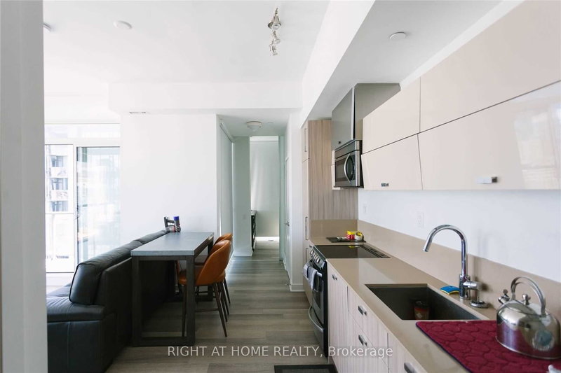 2310 - 290 Adelaide St W, Toronto, M5V 1P6 | Image 3