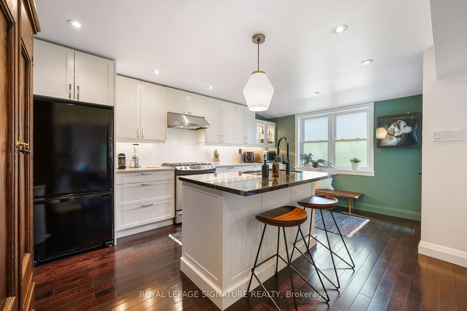 Listing Image 13
