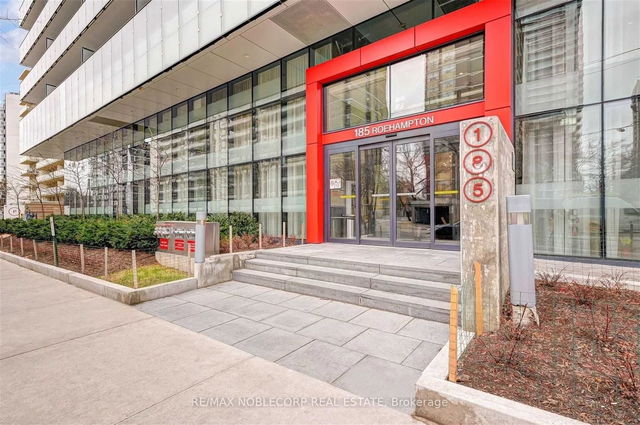 2012 - 185 Roehampton Avenue